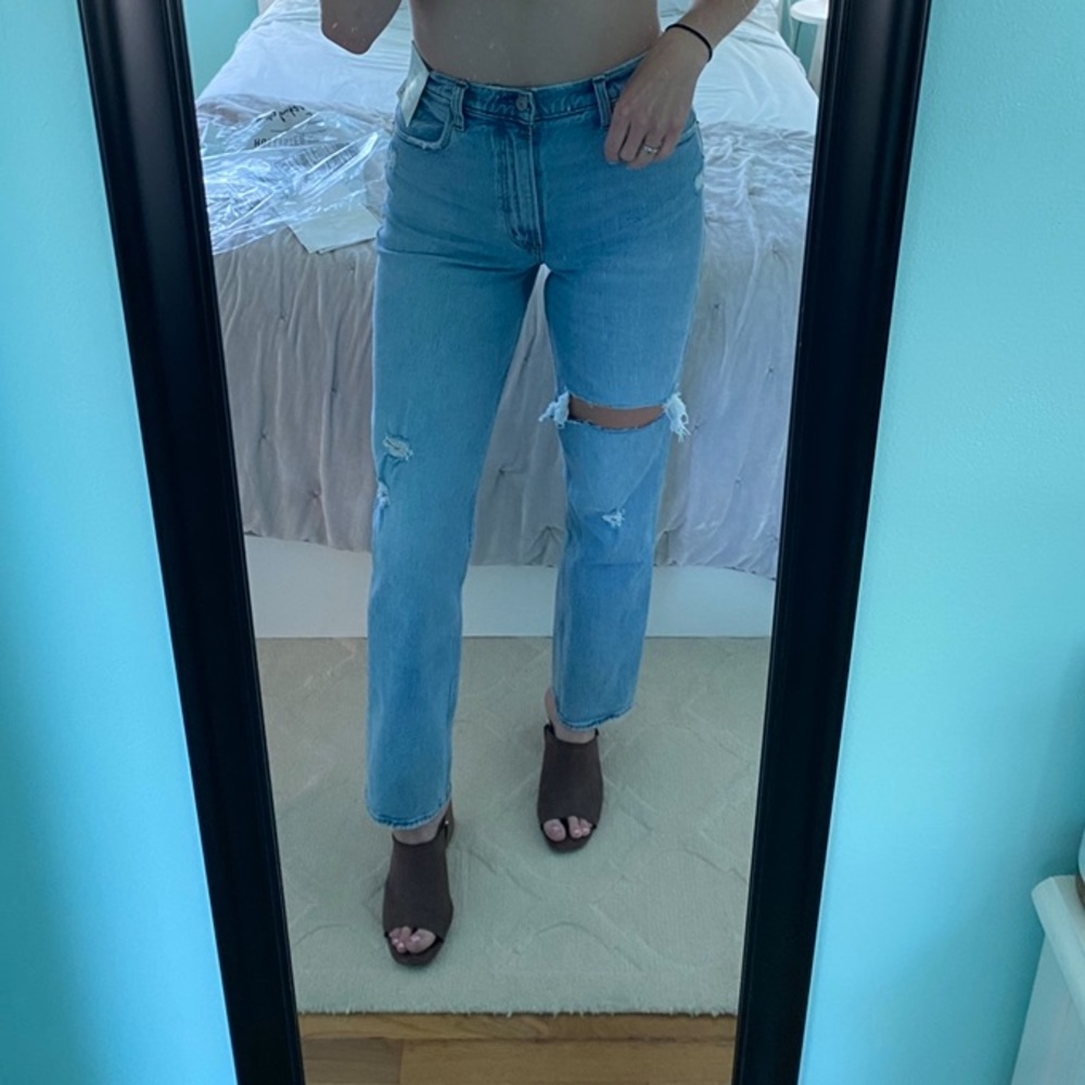 Abercrombie 90’s straight leg jean